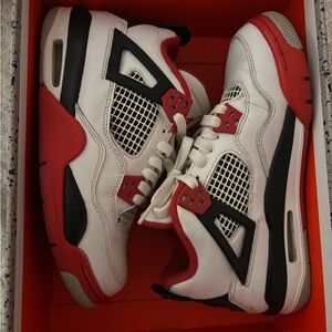 Jordan 4s